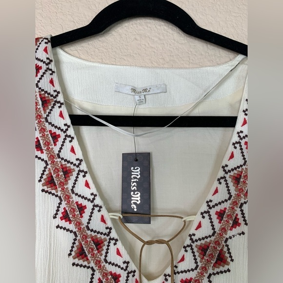 Miss Me Tunic Top Crepe Tassel Tie Strings Embroidered Peasant BOHO Macrame Sz S - Picture 3 of 16